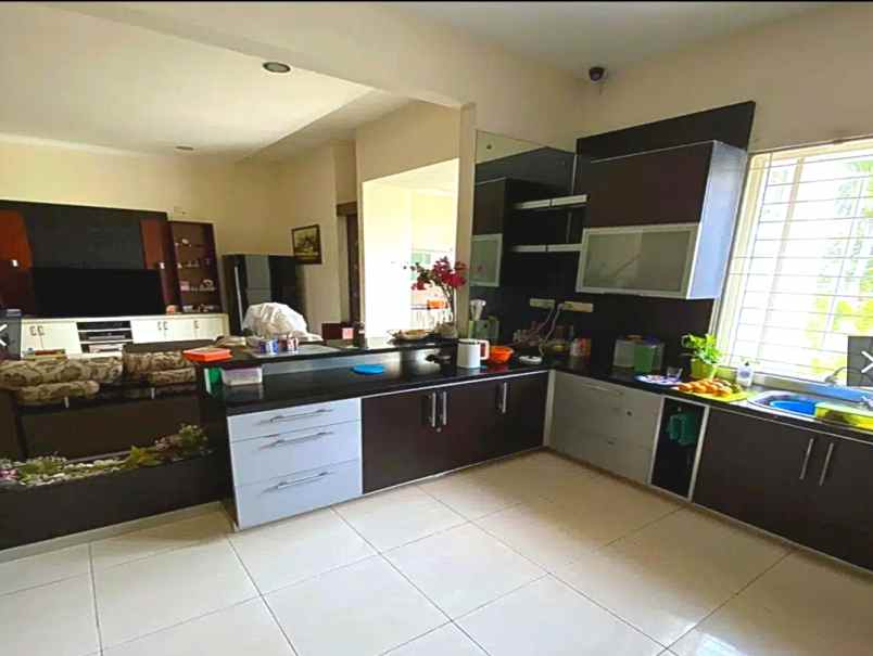 dijual rumah bukit golf mediterania