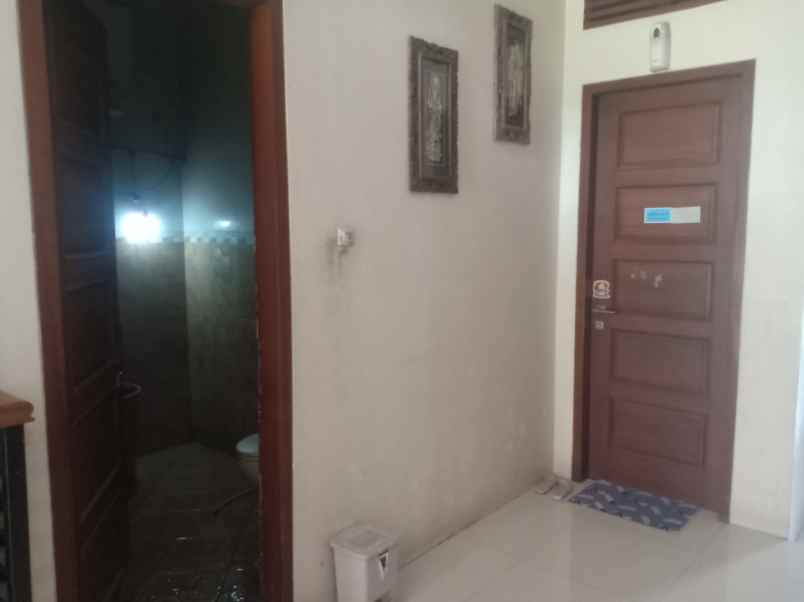 dijual rumah bumi sariwangi minimalis shm