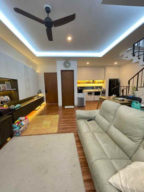 dijual rumah cempaka putih rempoa ciputat