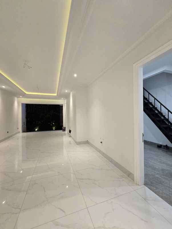 dijual rumah cempaka putih tengah