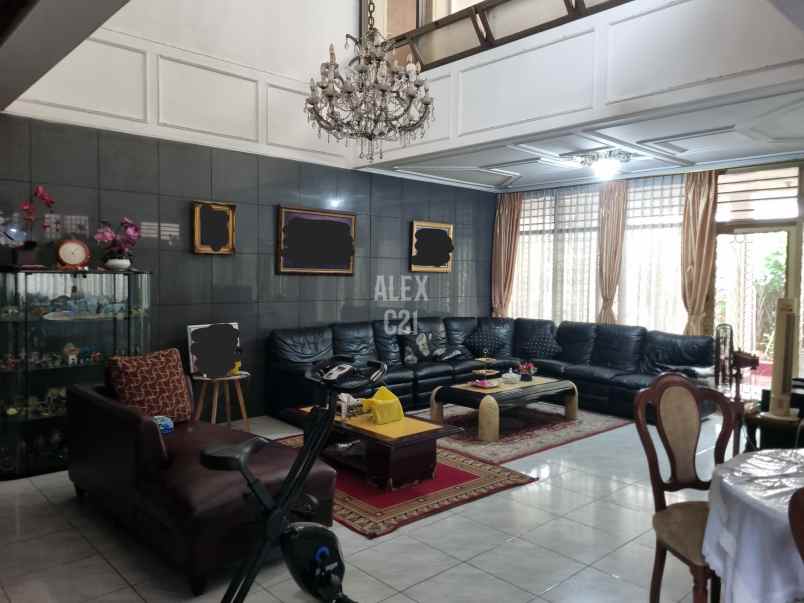 dijual rumah cempaka putih timur