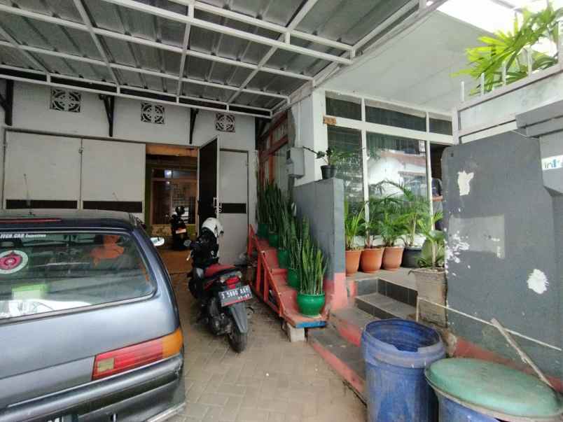 dijual rumah cigadung