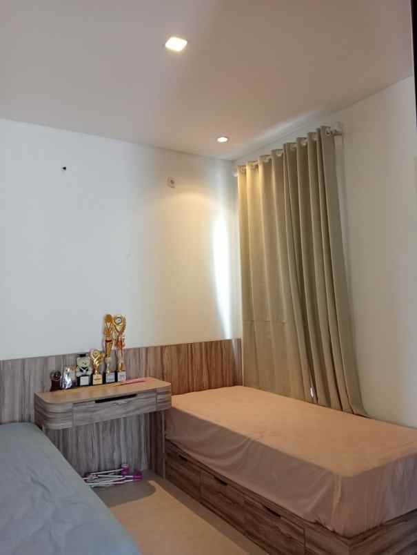 dijual rumah cikutra atas bandung