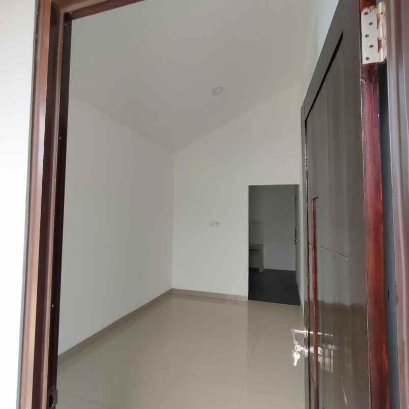 dijual rumah cilangkap