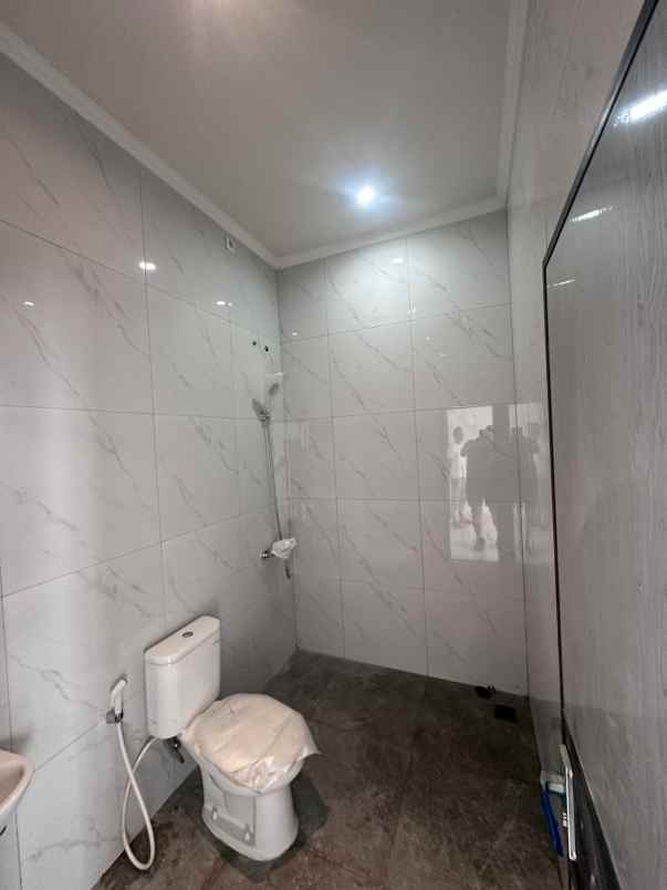 dijual rumah cipinang cempedak