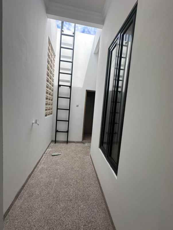 dijual rumah cipinang cempedak