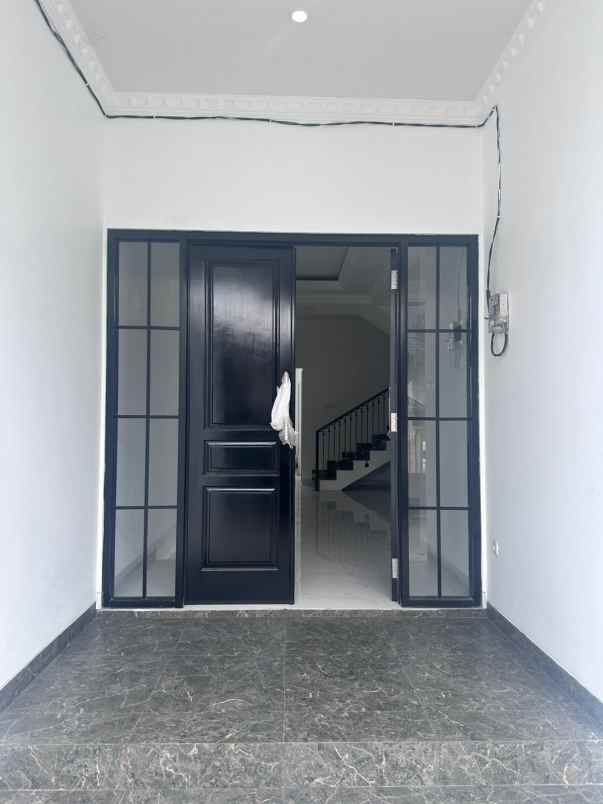 dijual rumah cipinang cempedak