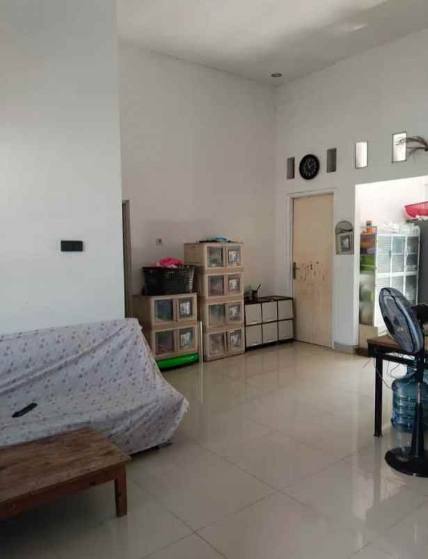 dijual rumah ciputat