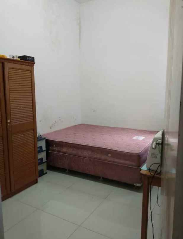 dijual rumah ciputat