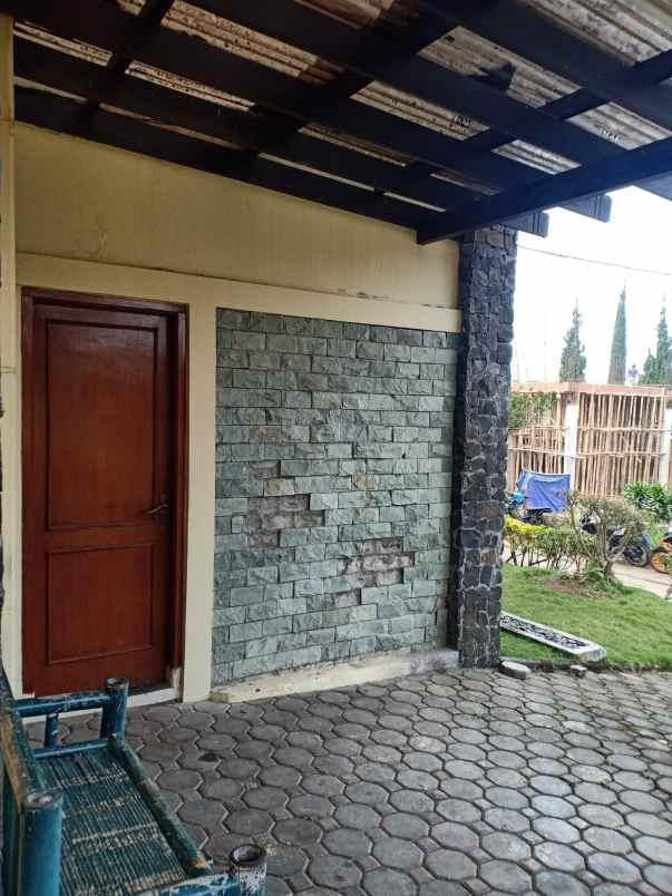 dijual rumah cisarua