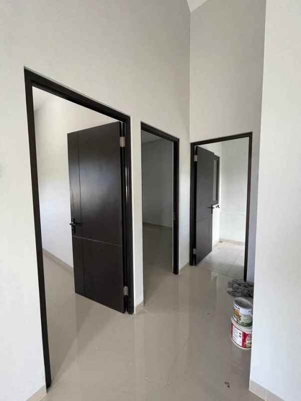 dijual rumah citra garden city buring