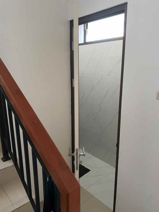 dijual rumah citra raya cluster pine trees