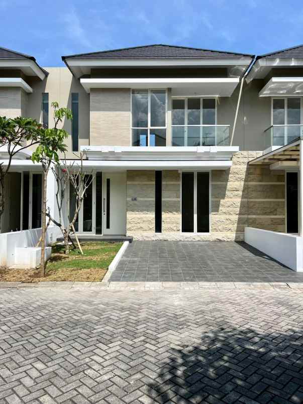 dijual rumah citraland greenlake