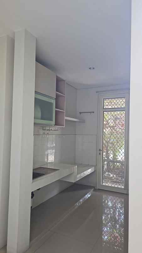 dijual rumah citraland greenlake
