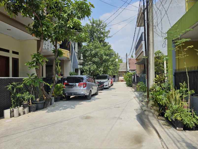 dijual rumah cluster boulevard hijau