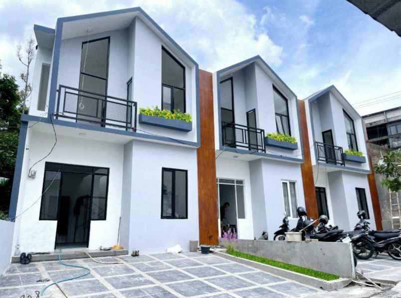 dijual rumah cluster calista city light