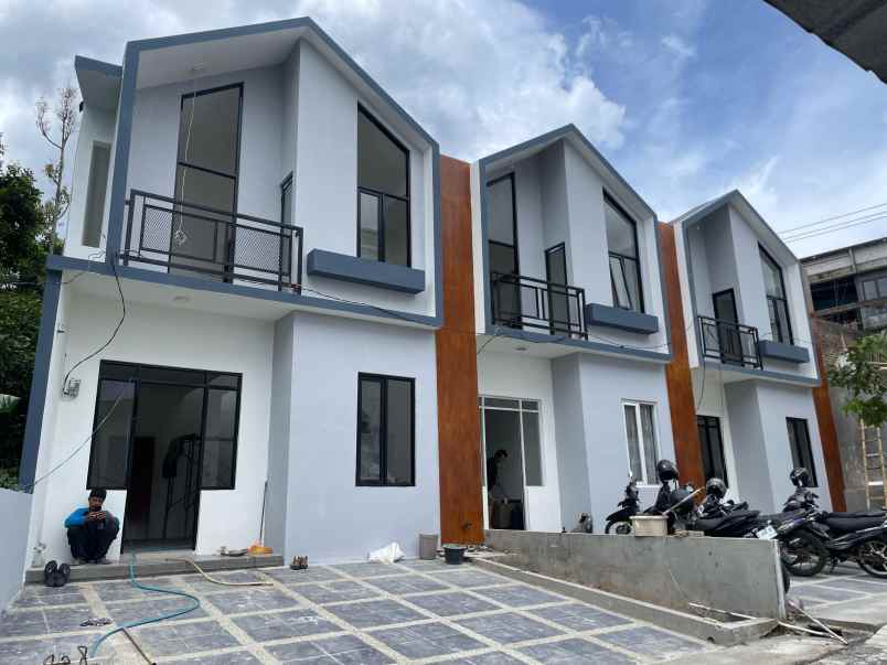 dijual rumah cluster calista city light