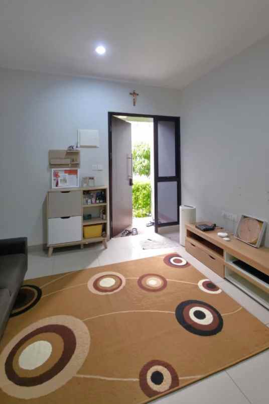 dijual rumah cluster magenta residence