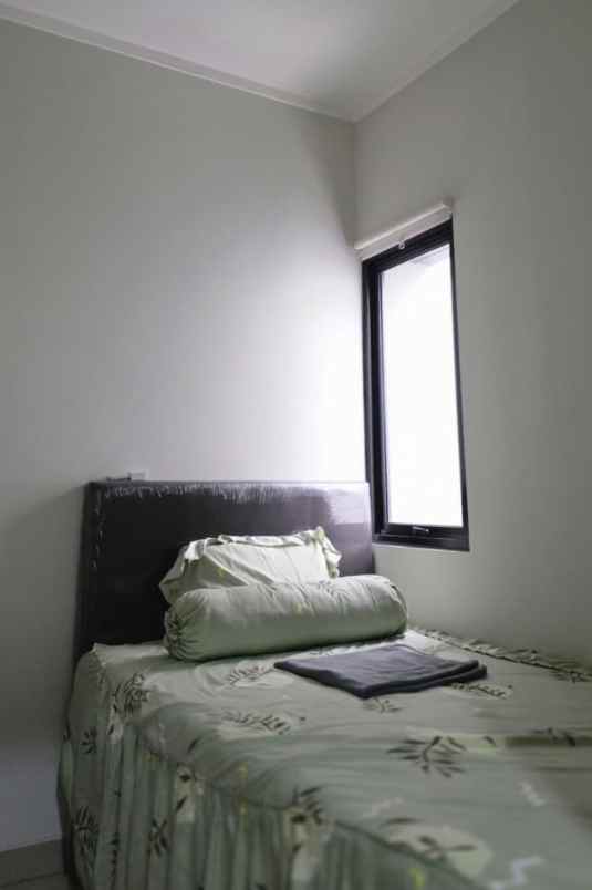 dijual rumah cluster magenta residence