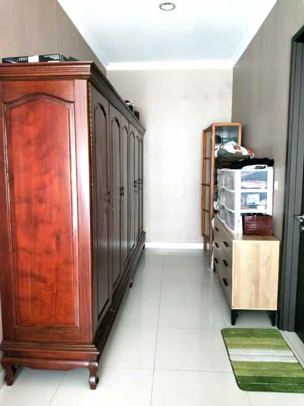 dijual rumah cluster palm spring jgc