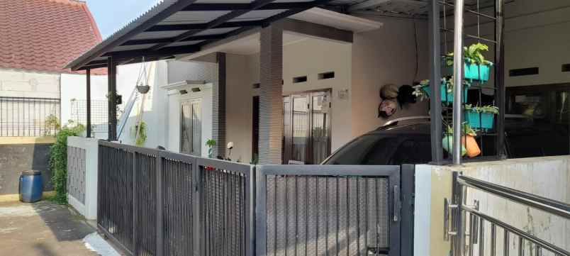 dijual rumah cluster strategis murah