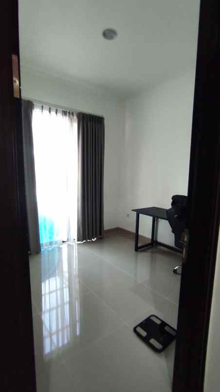 dijual rumah cluster summerwood sedayu city