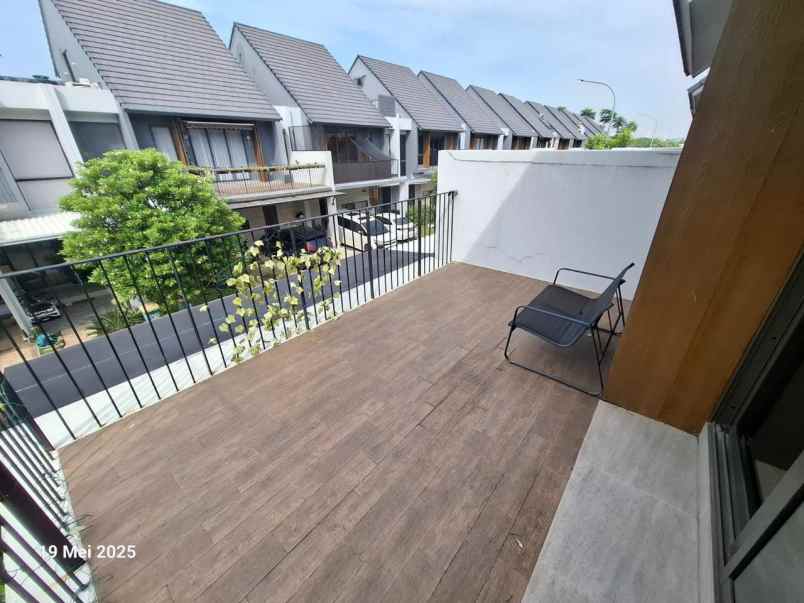 dijual rumah cluster wisteria jakarta