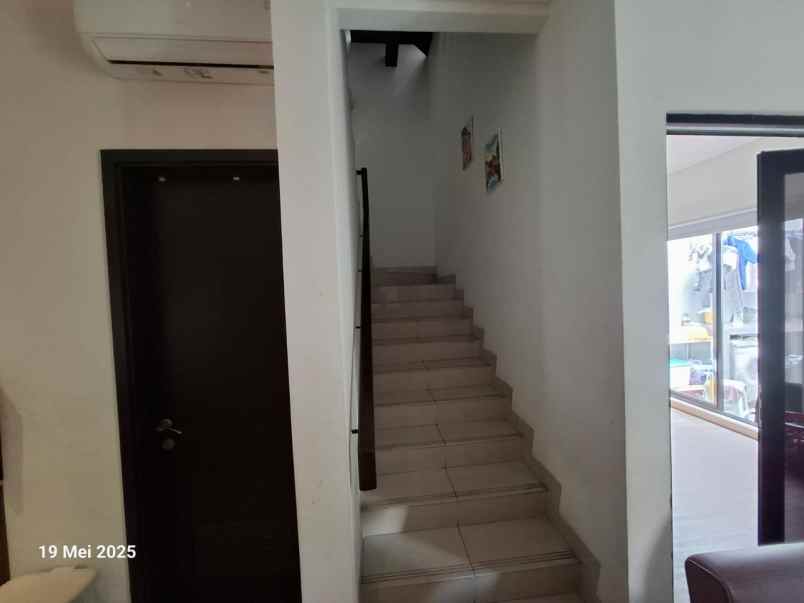 dijual rumah cluster wisteria jakarta