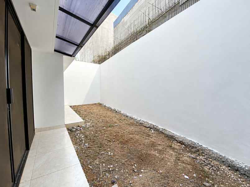 dijual rumah cluster zebrina jgc
