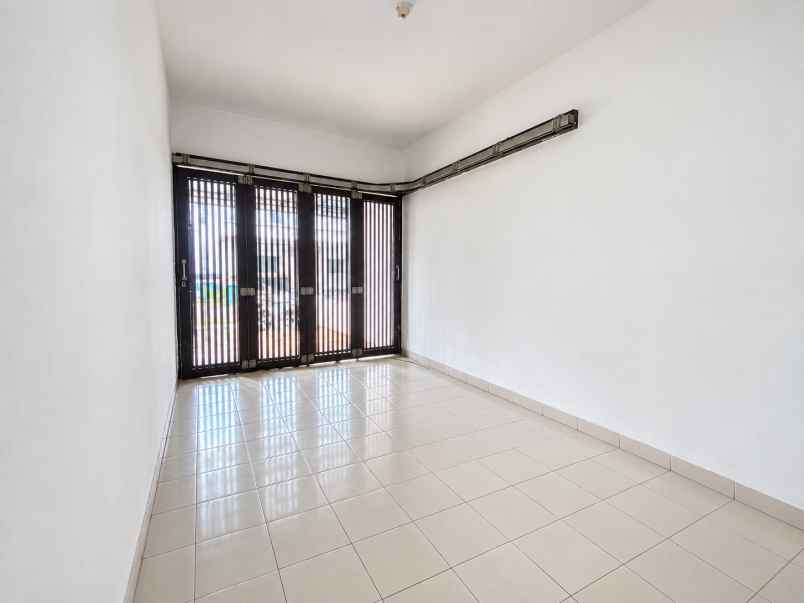 dijual rumah cluster zebrina jgc