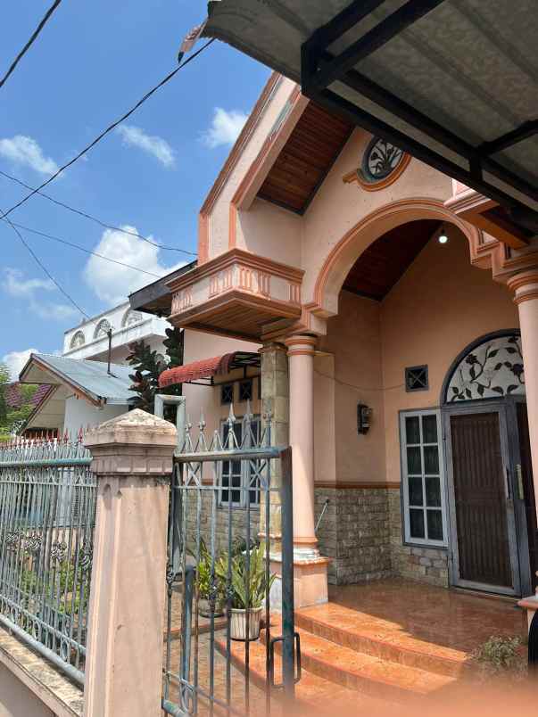 dijual rumah daerah medan amplas