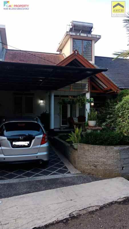 dijual rumah dago resort