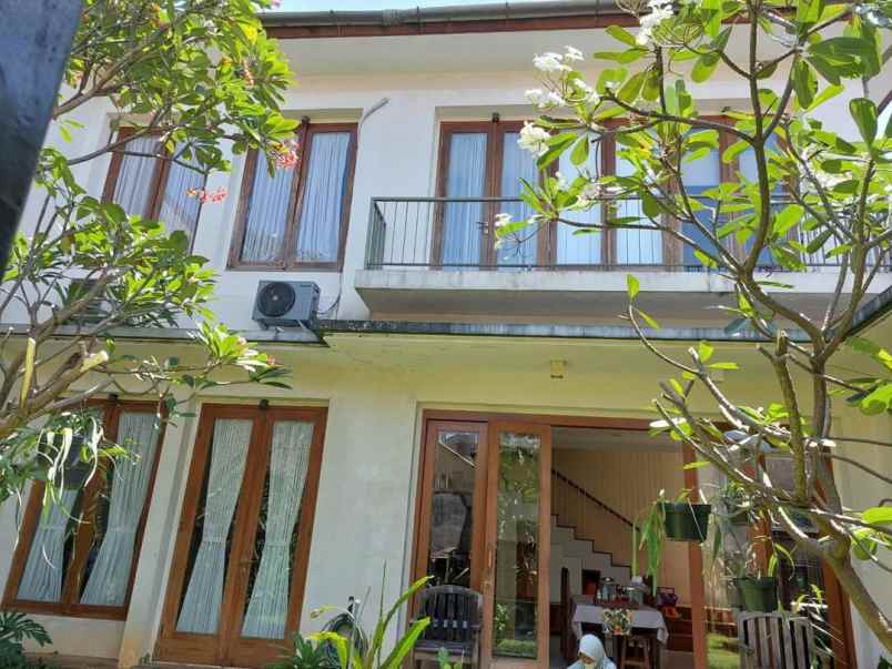 dijual rumah delman indah kebayoran