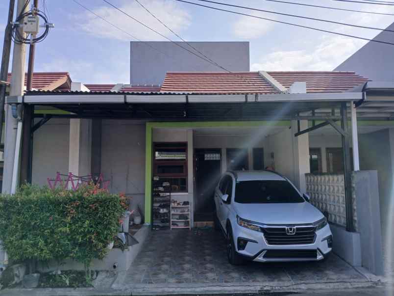 dijual rumah derwati mas estate ciwastra