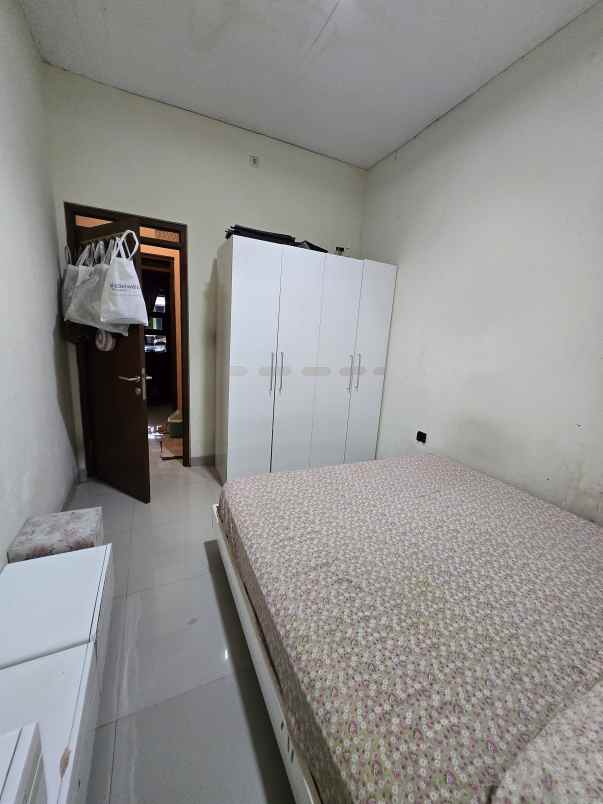 dijual rumah derwati mas estate ciwastra