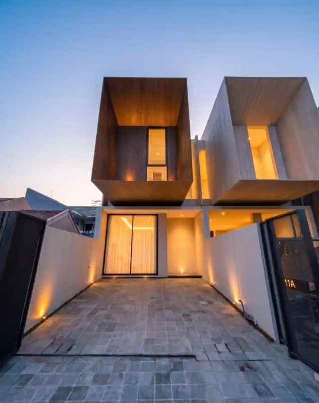dijual rumah dharmahusada
