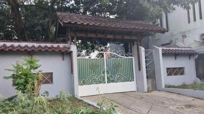 dijual rumah di jl jati raya pasar minggu