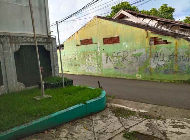 dijual rumah di jl jati raya pasar minggu