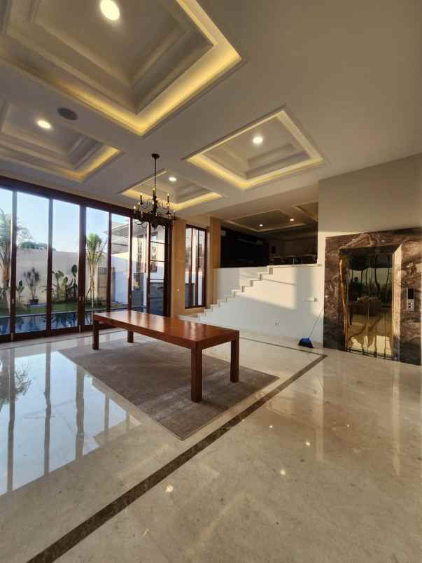 dijual rumah di jl kemang dalam kemang jakarta selatan