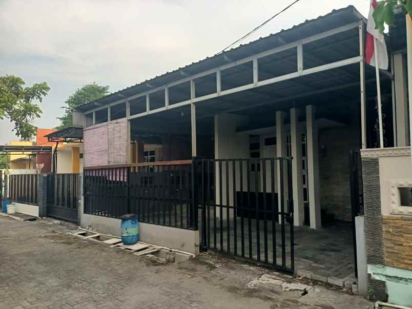 dijual rumah di perum dolog pedurungan semarang