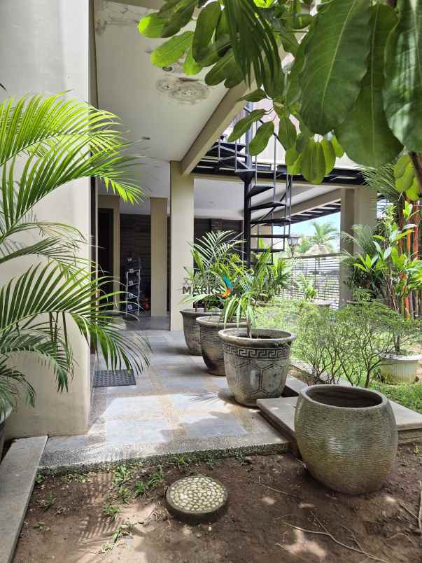 dijual rumah di purimas regency semi furnished