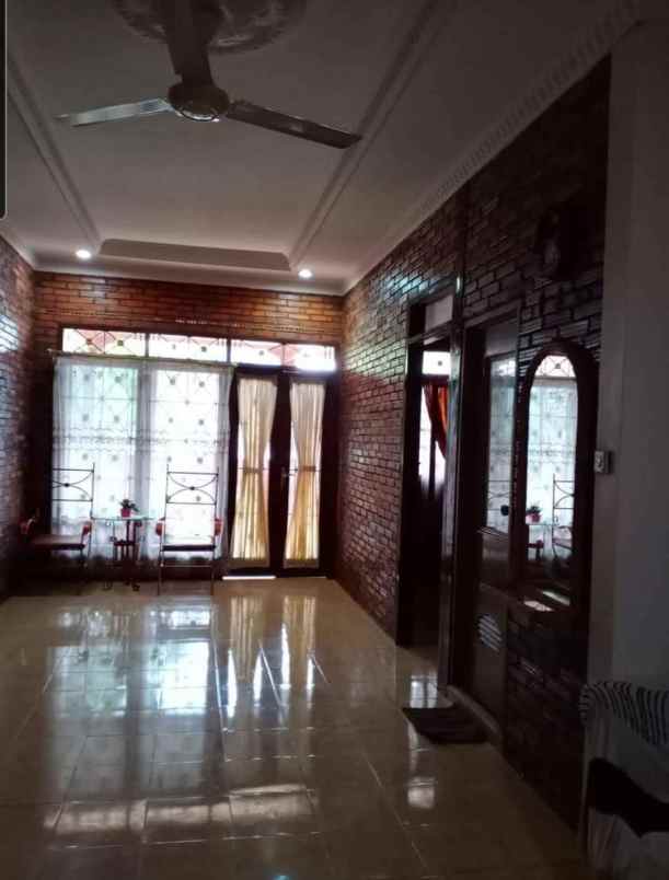 dijual rumah di sentul city