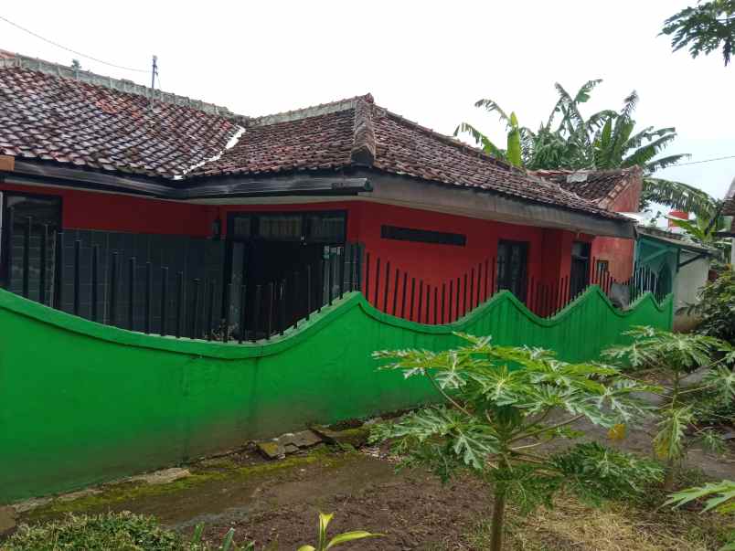 dijual rumah di wilayah samanggen wanaraja kab garut