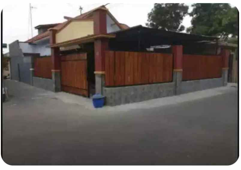 dijual rumah dijual rumah di tengah