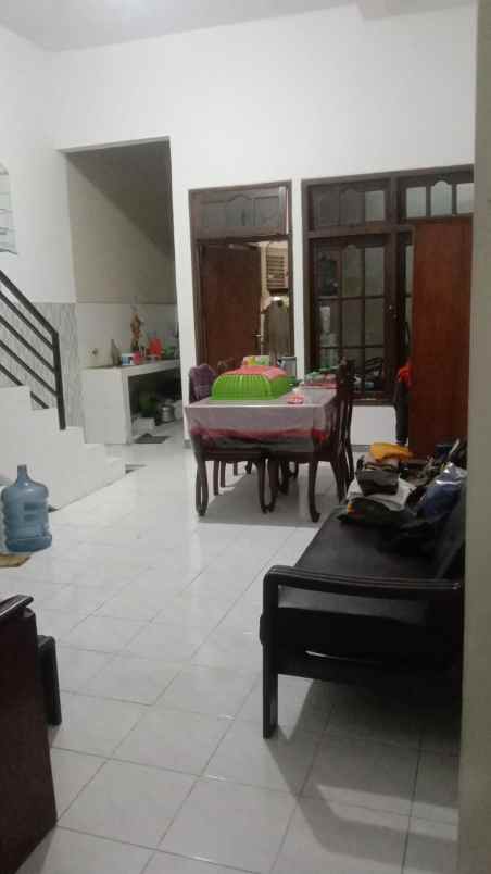 dijual rumah dukuh kupang