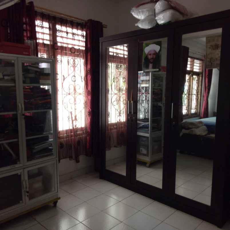 dijual rumah duren sawit