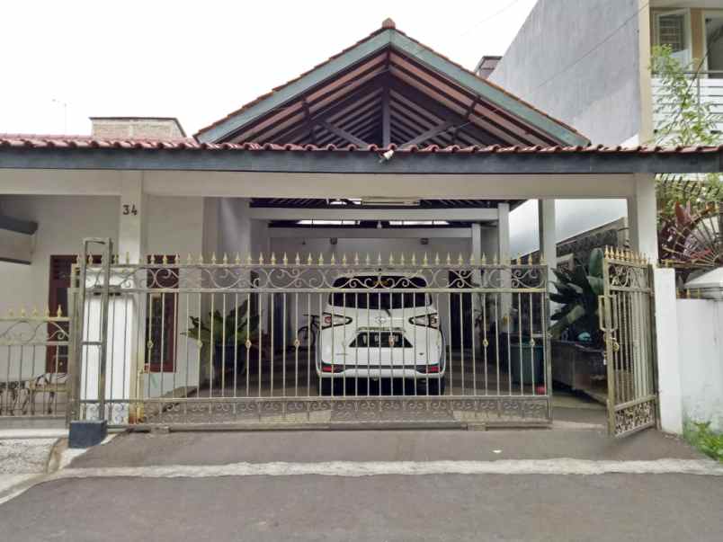 dijual rumah duren sawit