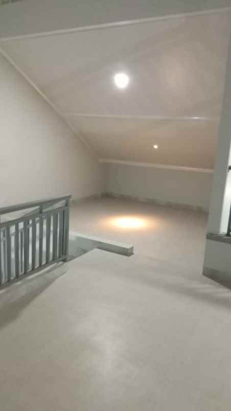 dijual rumah duren sawit jakarta timur