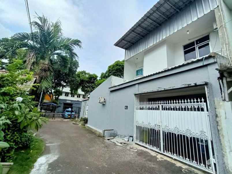 dijual rumah duren sawit jakarta timur