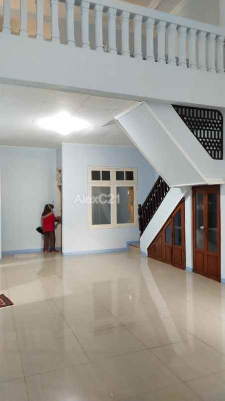 dijual rumah duren tiga